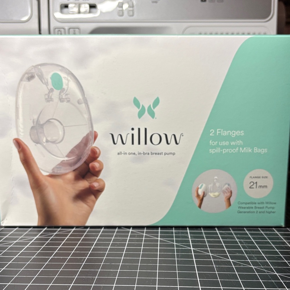 Willow Clear and Mint Breast Pump Flanges (pack of 2)